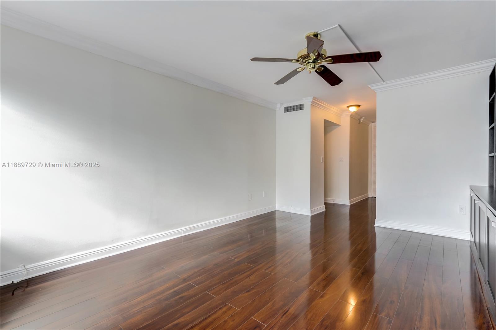 GALEN BREAKERS CONDOMINIU - Residential Lease