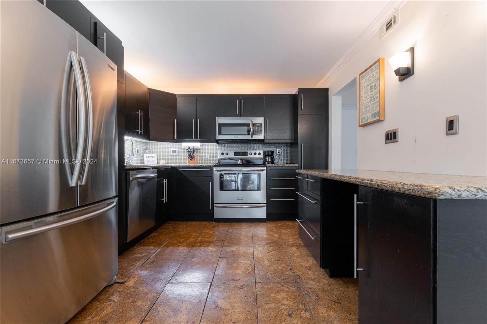 DEL PRADO - Residential