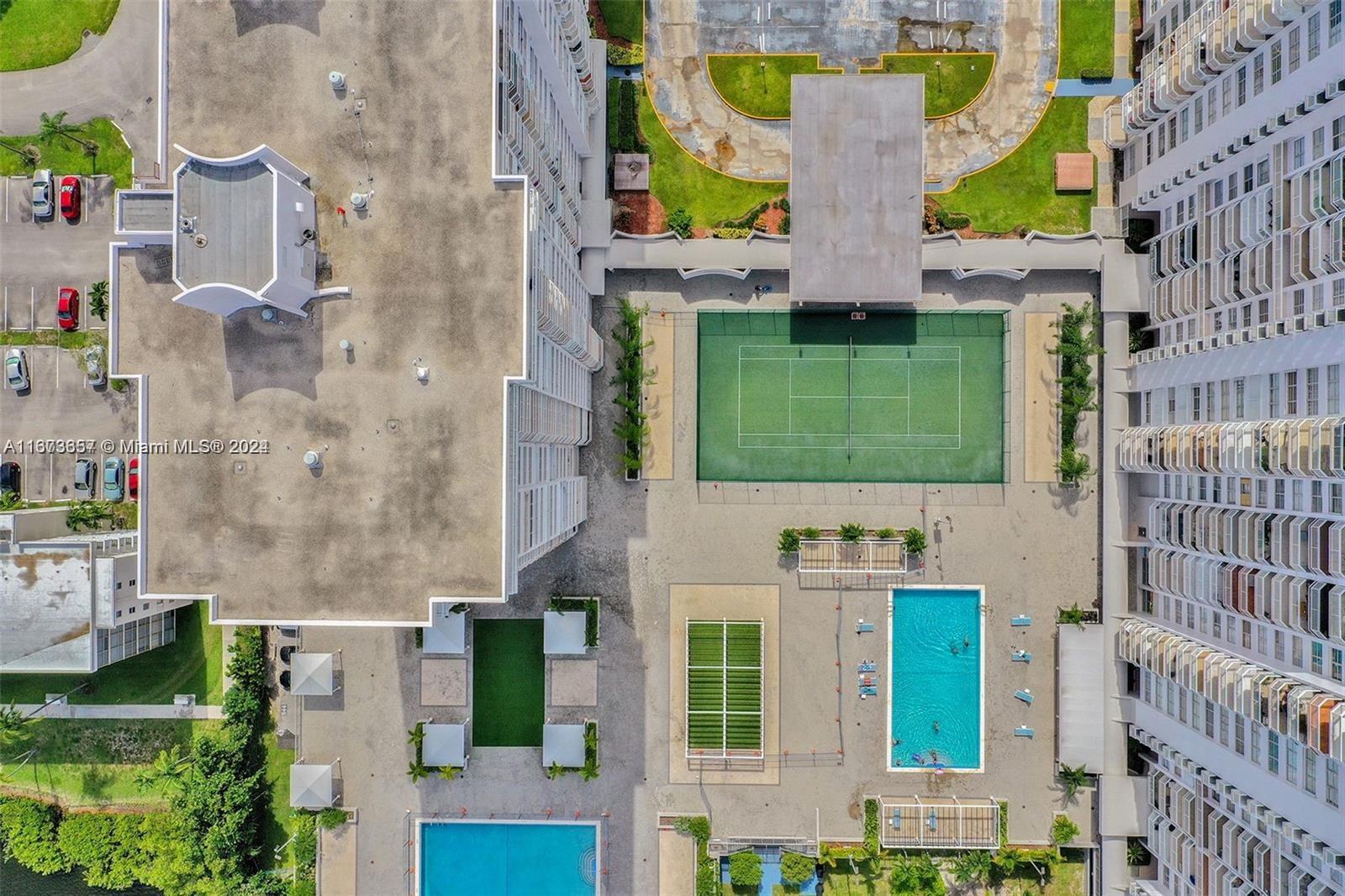 DEL PRADO - Residential