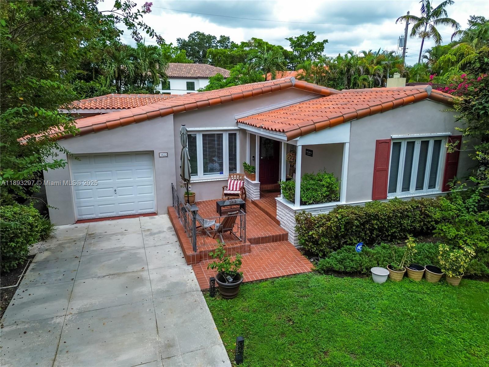CORAL GABLES GRANADA SEC - Residential