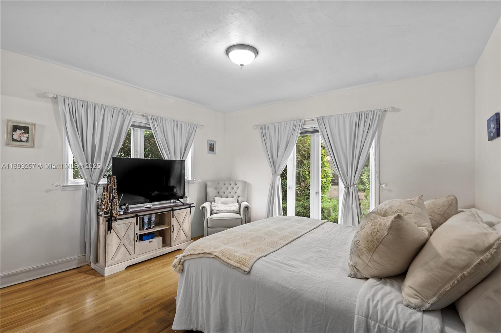 CORAL GABLES GRANADA SEC - Residential