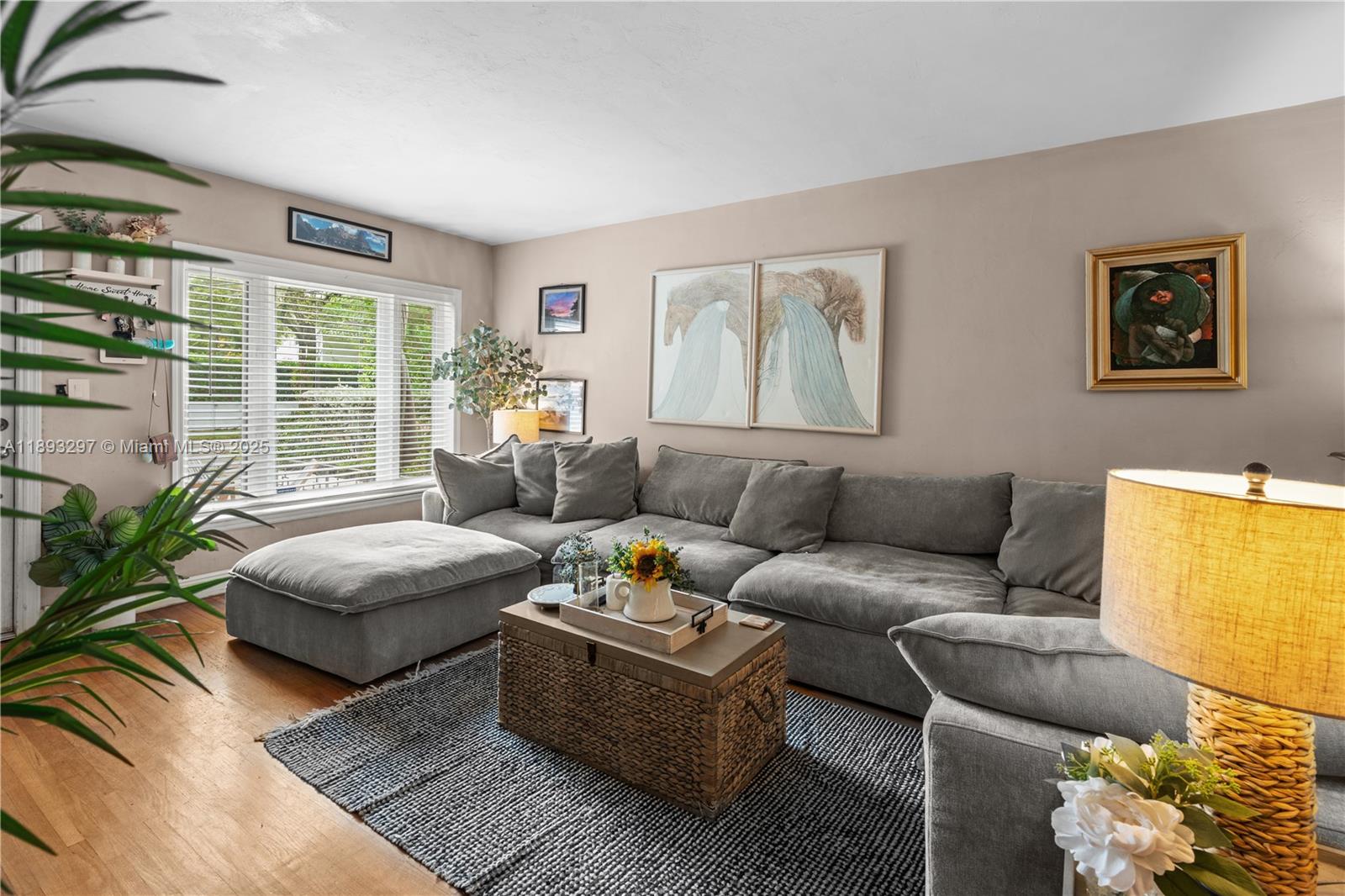 CORAL GABLES GRANADA SEC - Residential