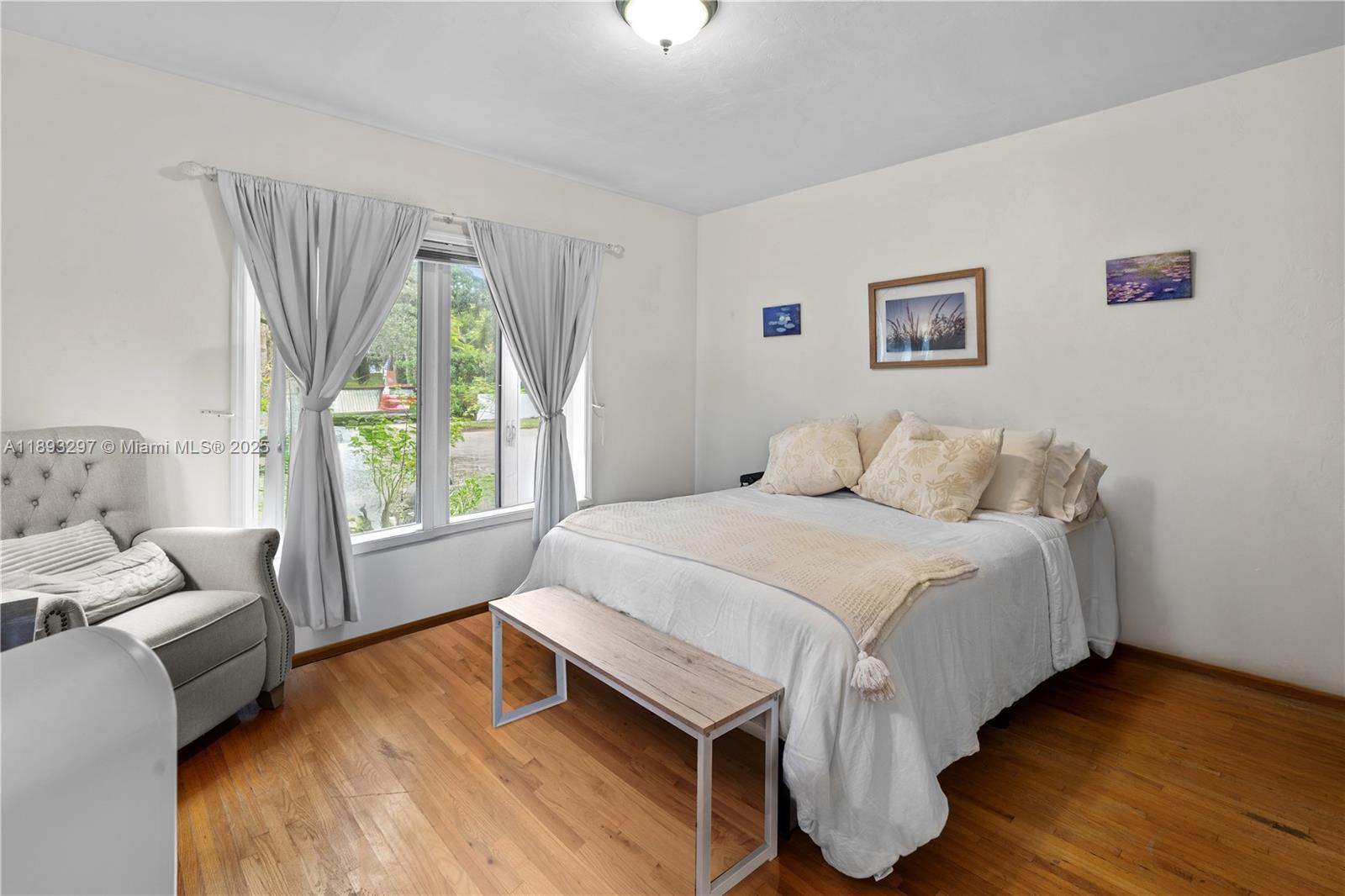 CORAL GABLES GRANADA SEC - Residential