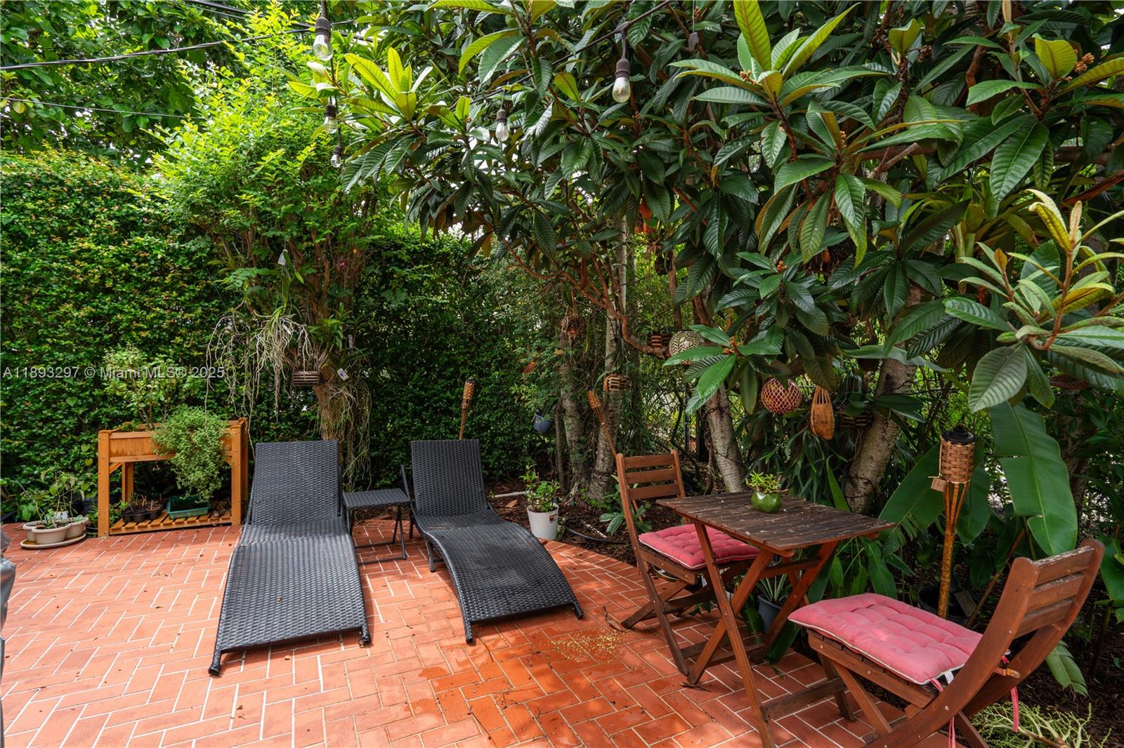 CORAL GABLES GRANADA SEC - Residential