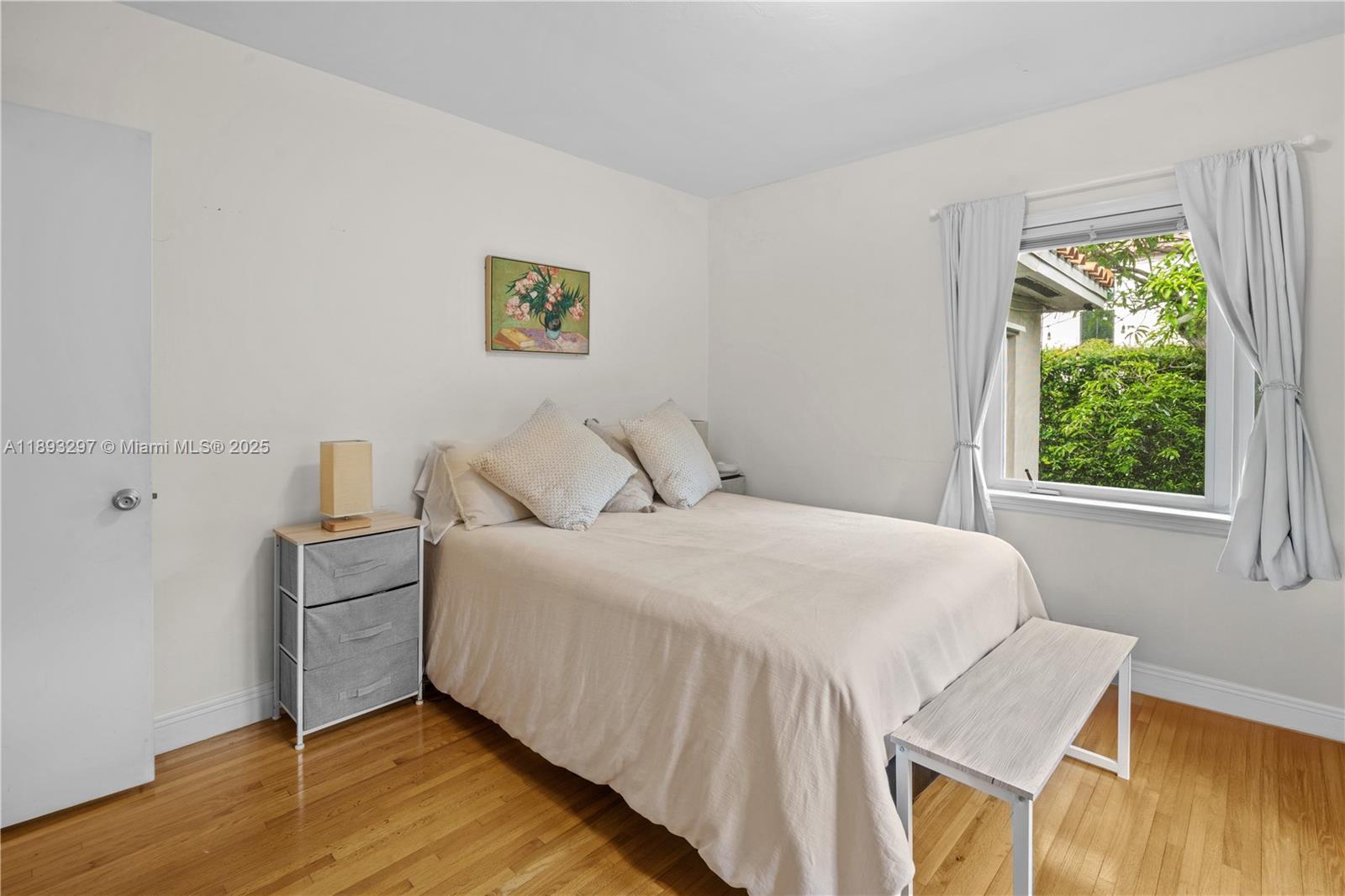 CORAL GABLES GRANADA SEC - Residential