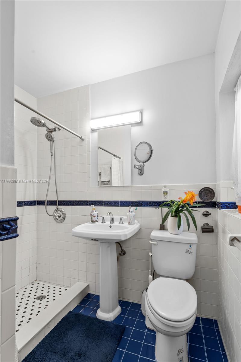 CORAL GABLES GRANADA SEC - Residential