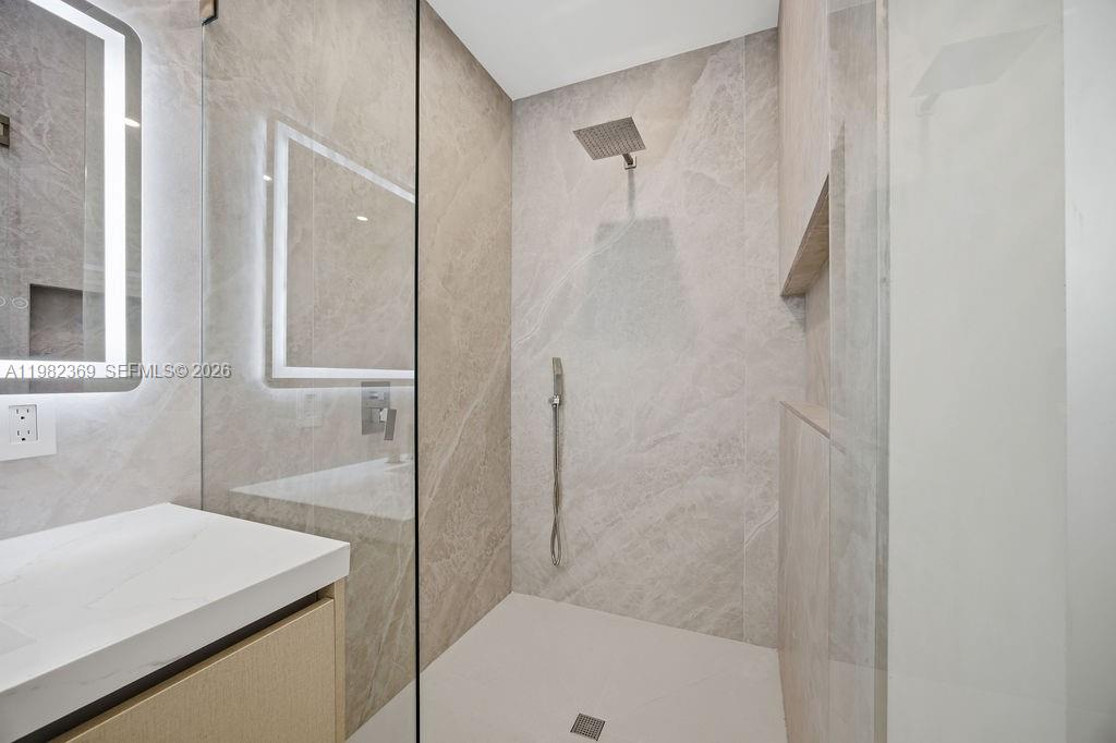 HOLIDAY HEIGHTS - Residential Lease