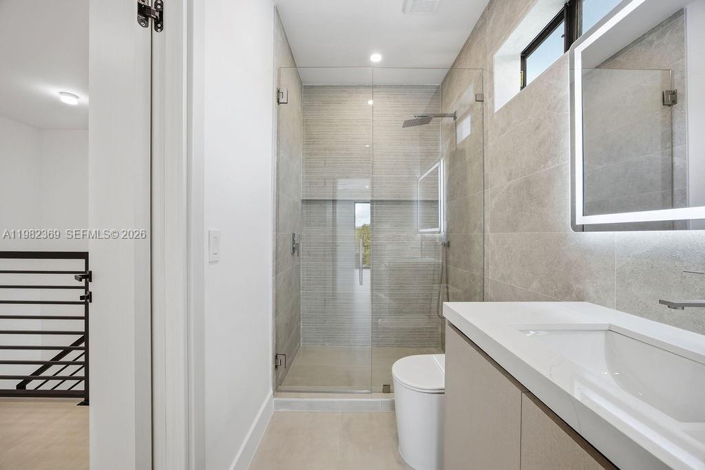 HOLIDAY HEIGHTS - Residential Lease