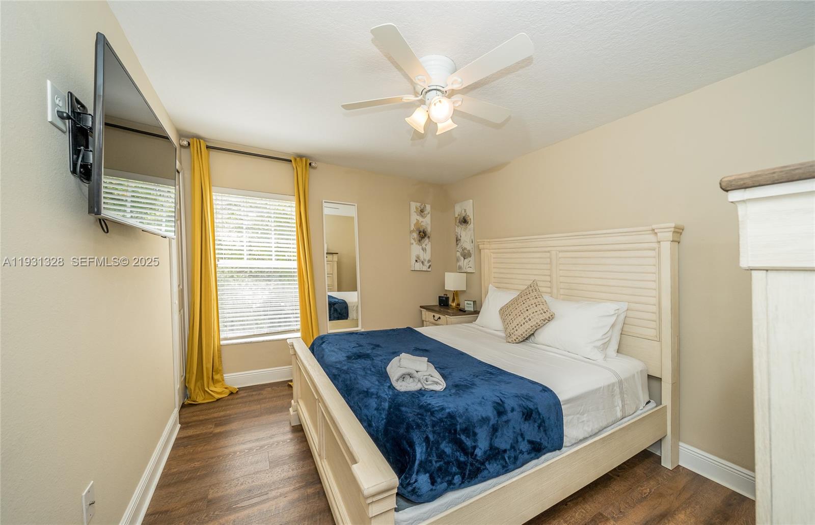 80S | OAKS AT RIVERVIEW - Residential