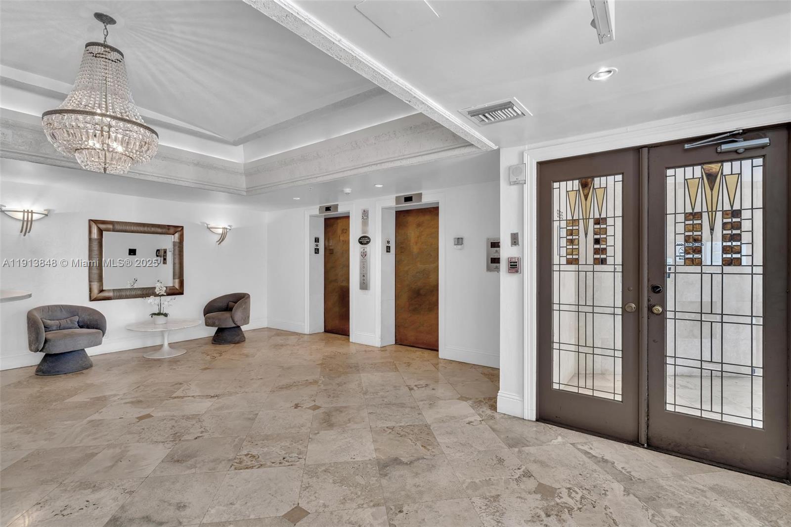 CARLISLE ON THE OCEAN CON - Residential Lease