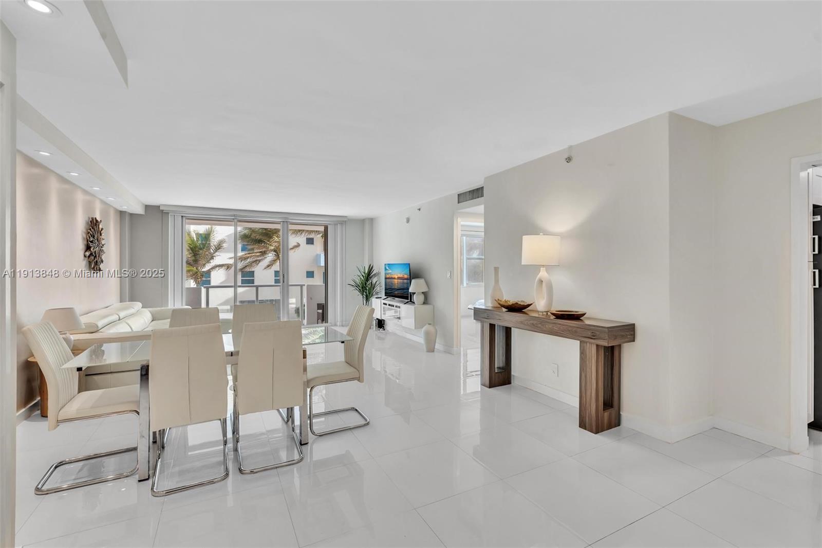 CARLISLE ON THE OCEAN CON - Residential Lease