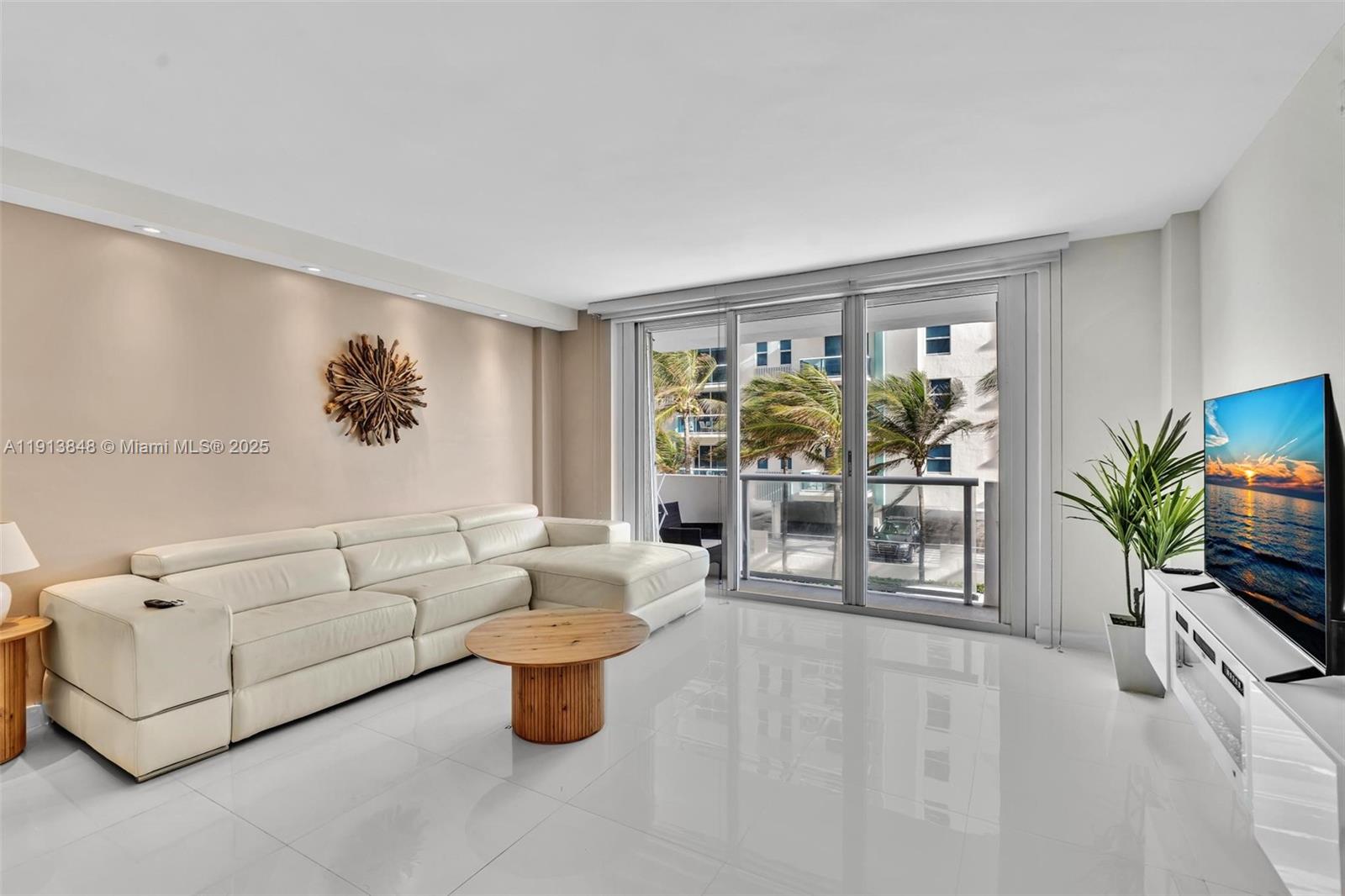 CARLISLE ON THE OCEAN CON - Residential Lease