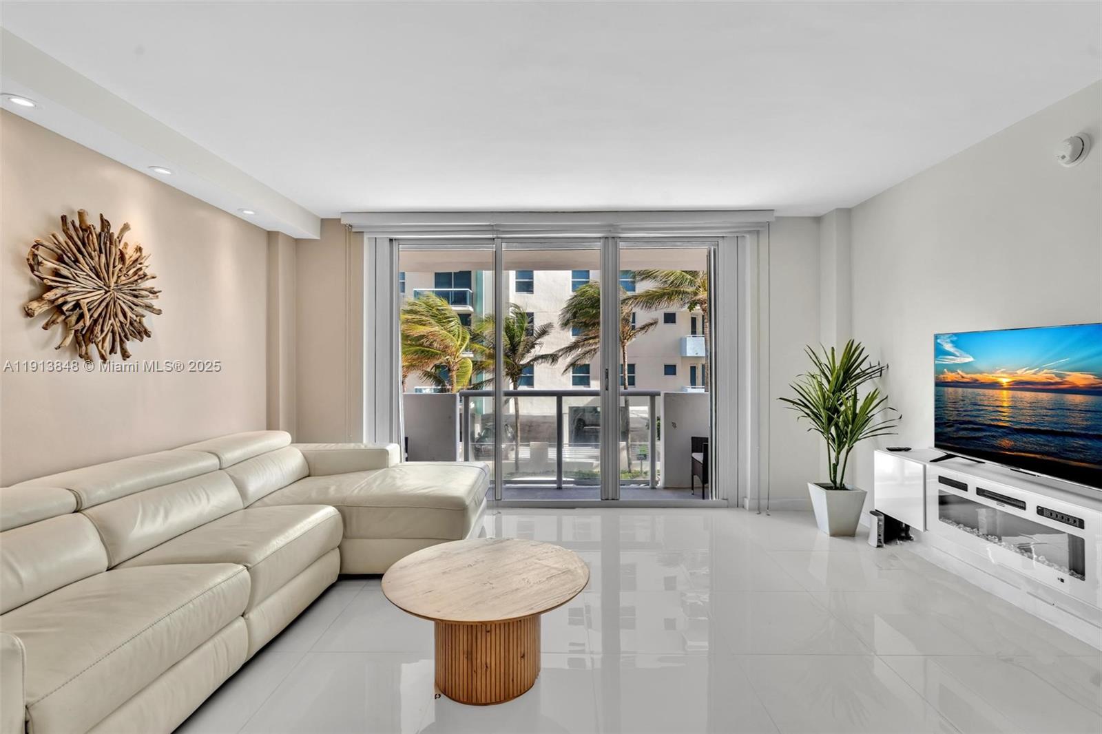 CARLISLE ON THE OCEAN CON - Residential Lease