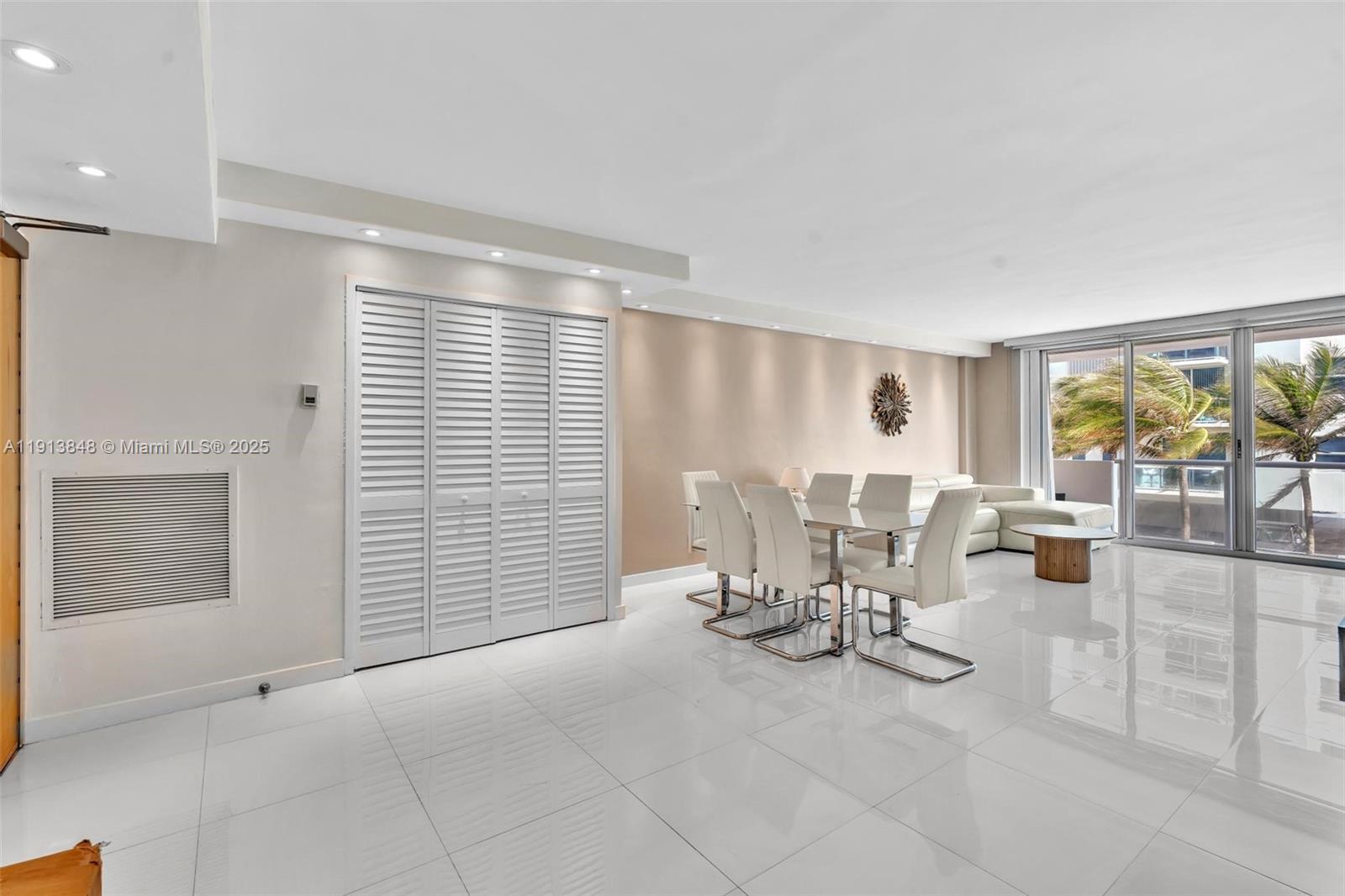 CARLISLE ON THE OCEAN CON - Residential Lease