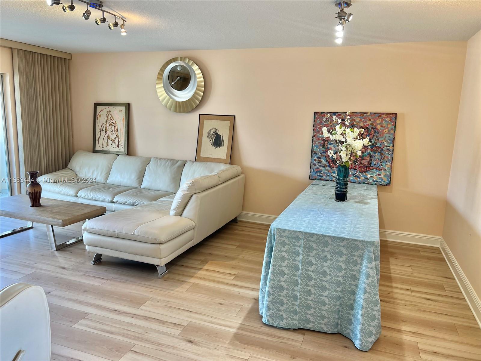 MEADOWBROOK TOWERS CONDO - Residential