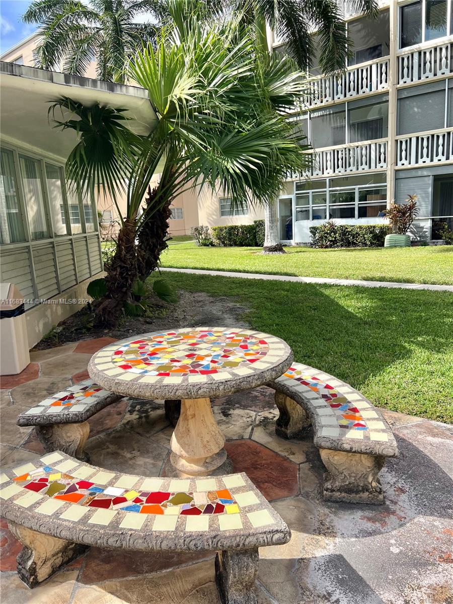 MEADOWBROOK TOWERS CONDO - Residential