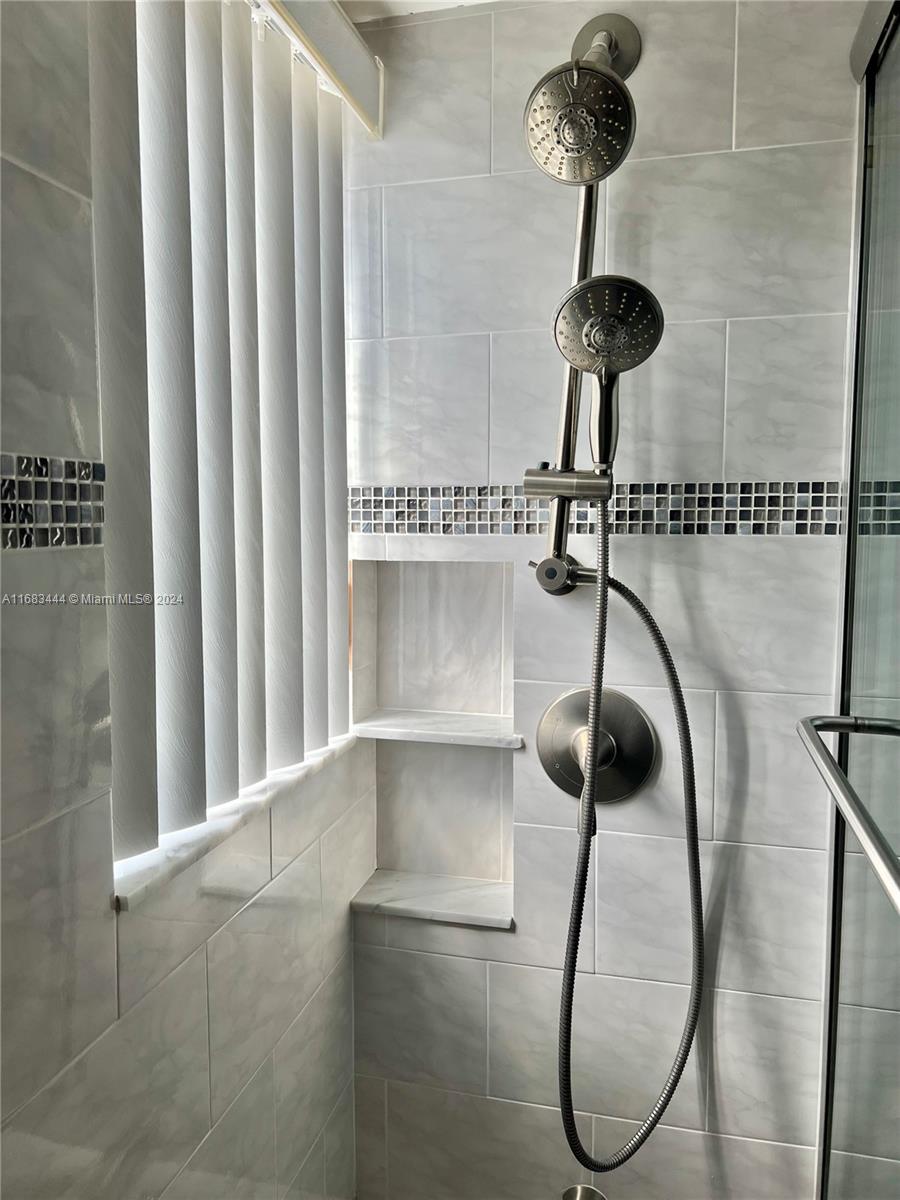 MEADOWBROOK TOWERS CONDO - Residential