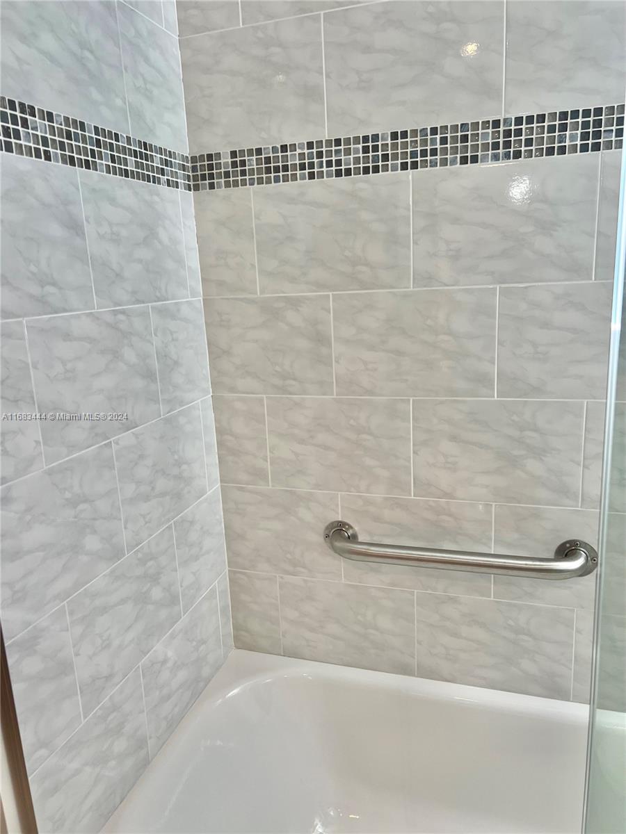 MEADOWBROOK TOWERS CONDO - Residential
