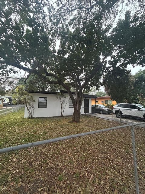 1080 NW 121st St North Miami FL 33168