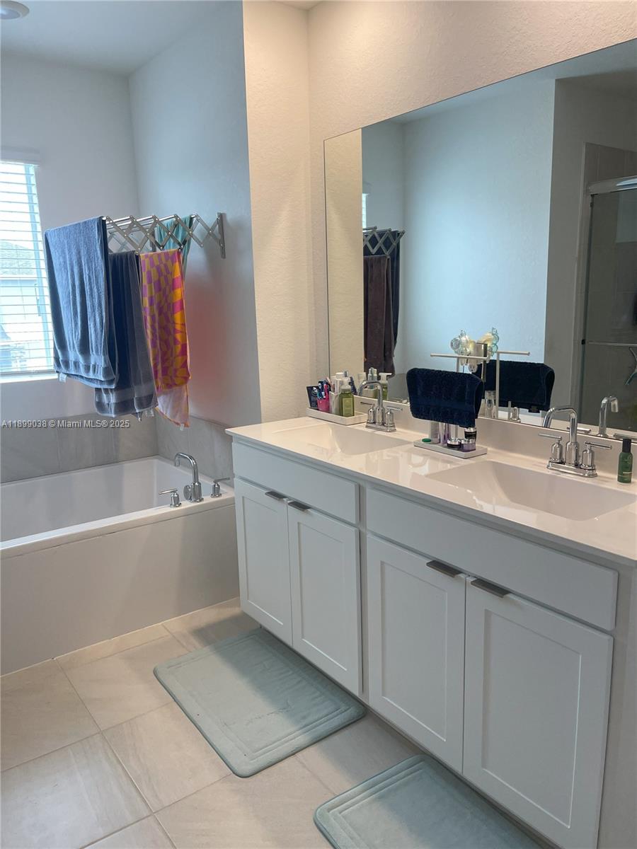 DIXIE HEIGHTS - Residential Lease