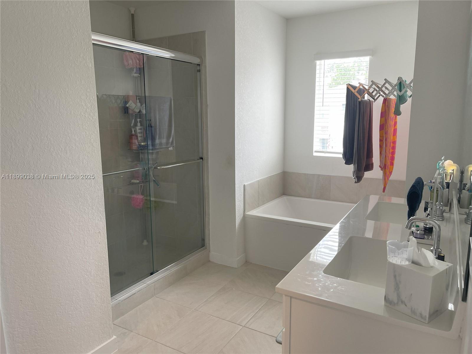 DIXIE HEIGHTS - Residential Lease