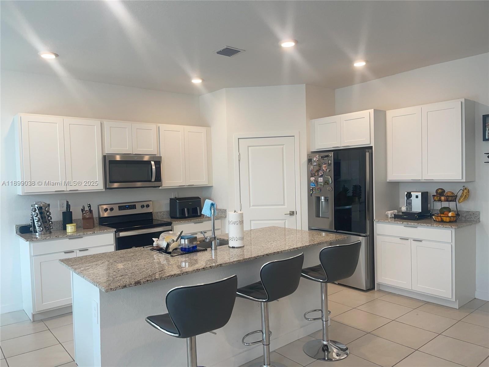 DIXIE HEIGHTS - Residential Lease