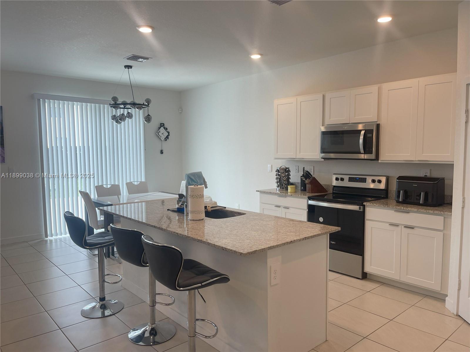 DIXIE HEIGHTS - Residential Lease