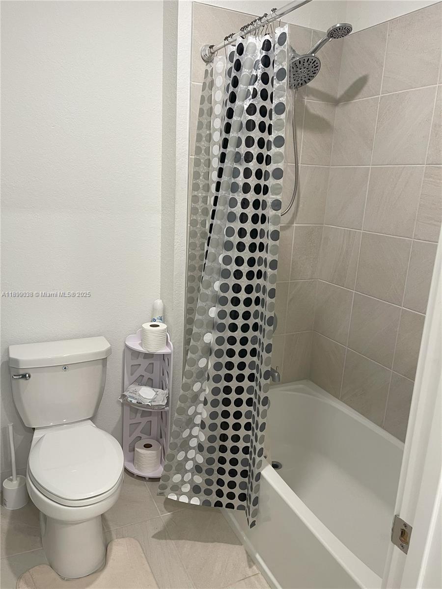 DIXIE HEIGHTS - Residential Lease