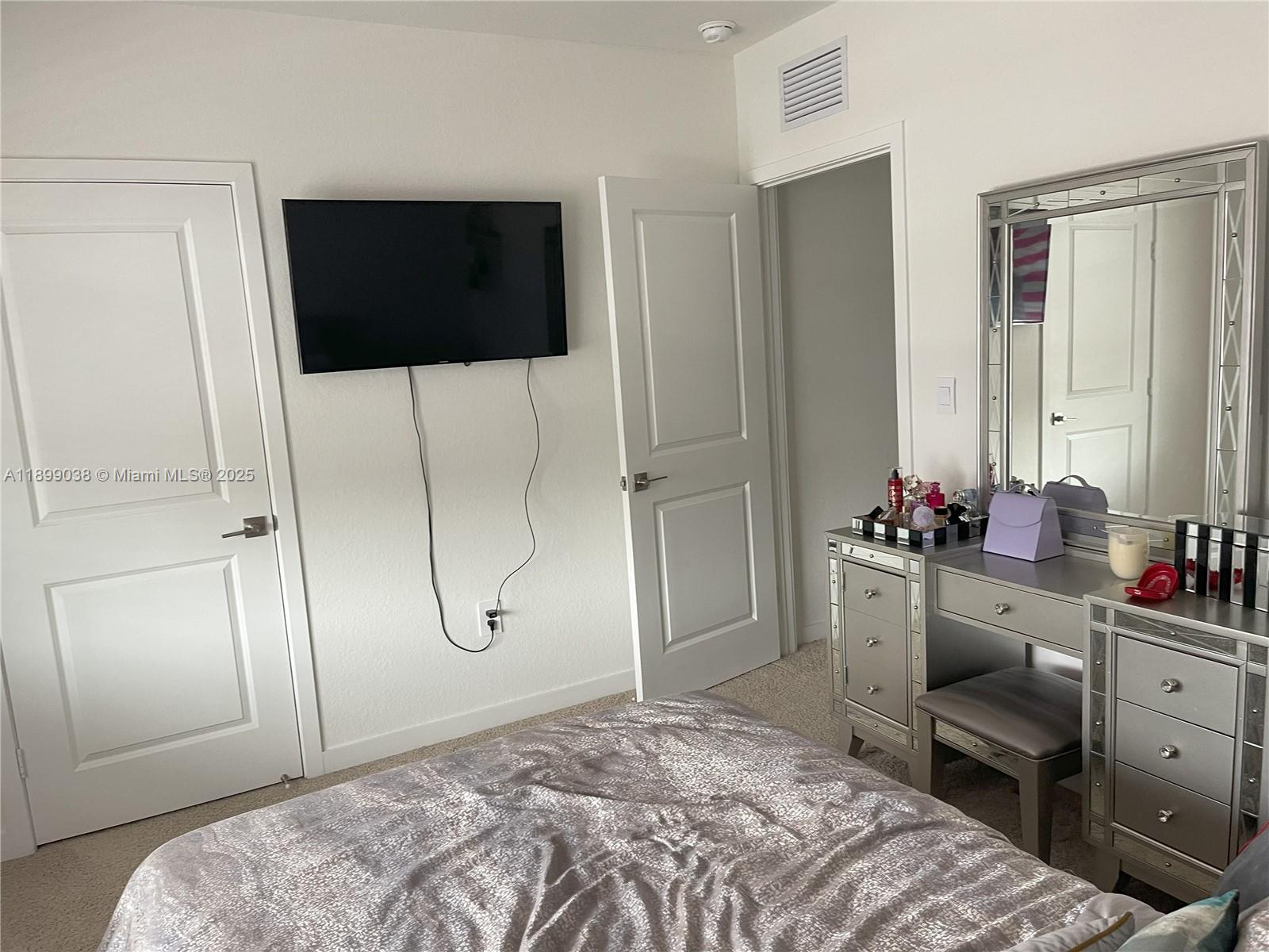 DIXIE HEIGHTS - Residential Lease