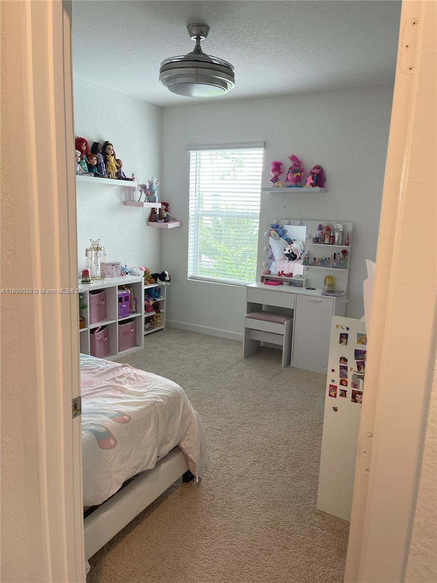 DIXIE HEIGHTS - Residential Lease