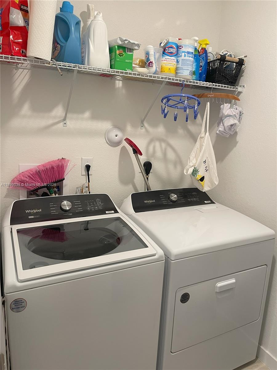 DIXIE HEIGHTS - Residential Lease