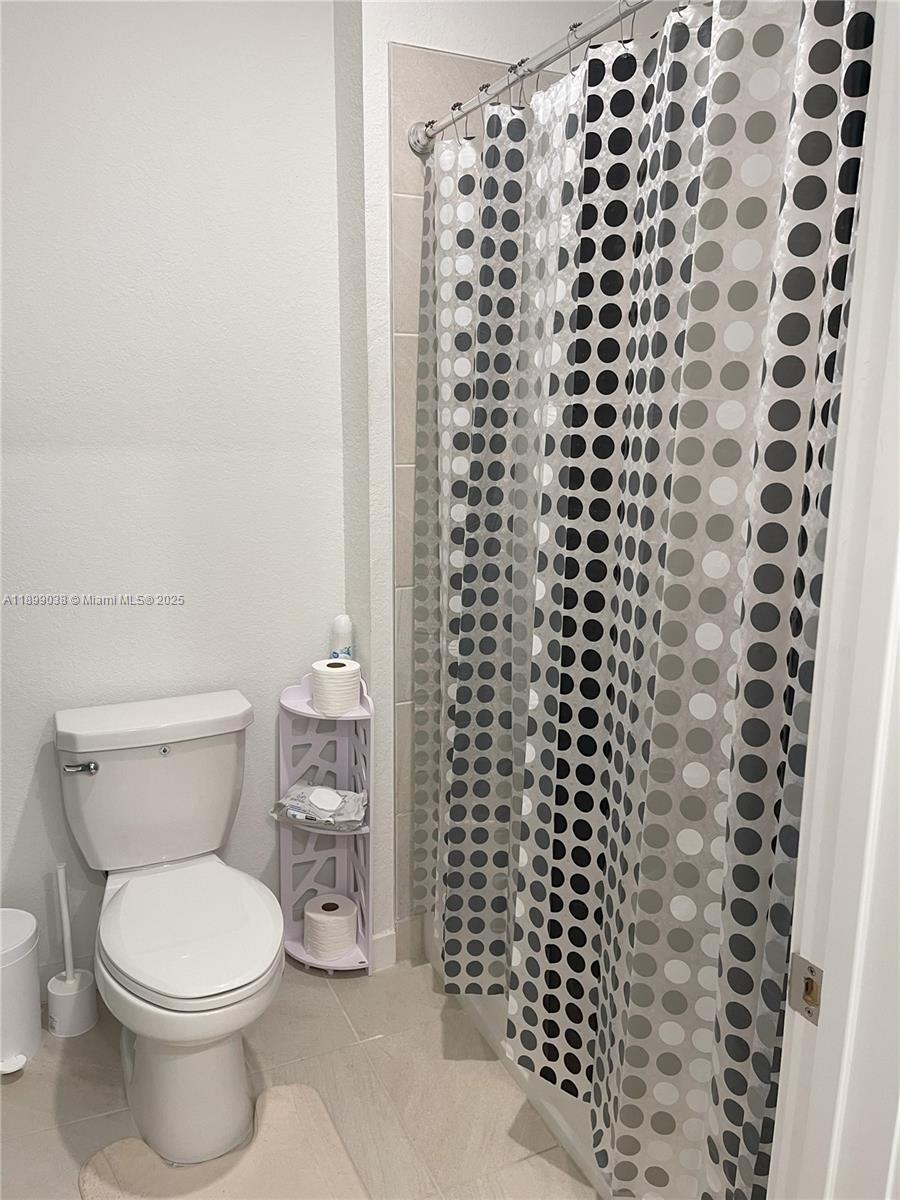 DIXIE HEIGHTS - Residential Lease