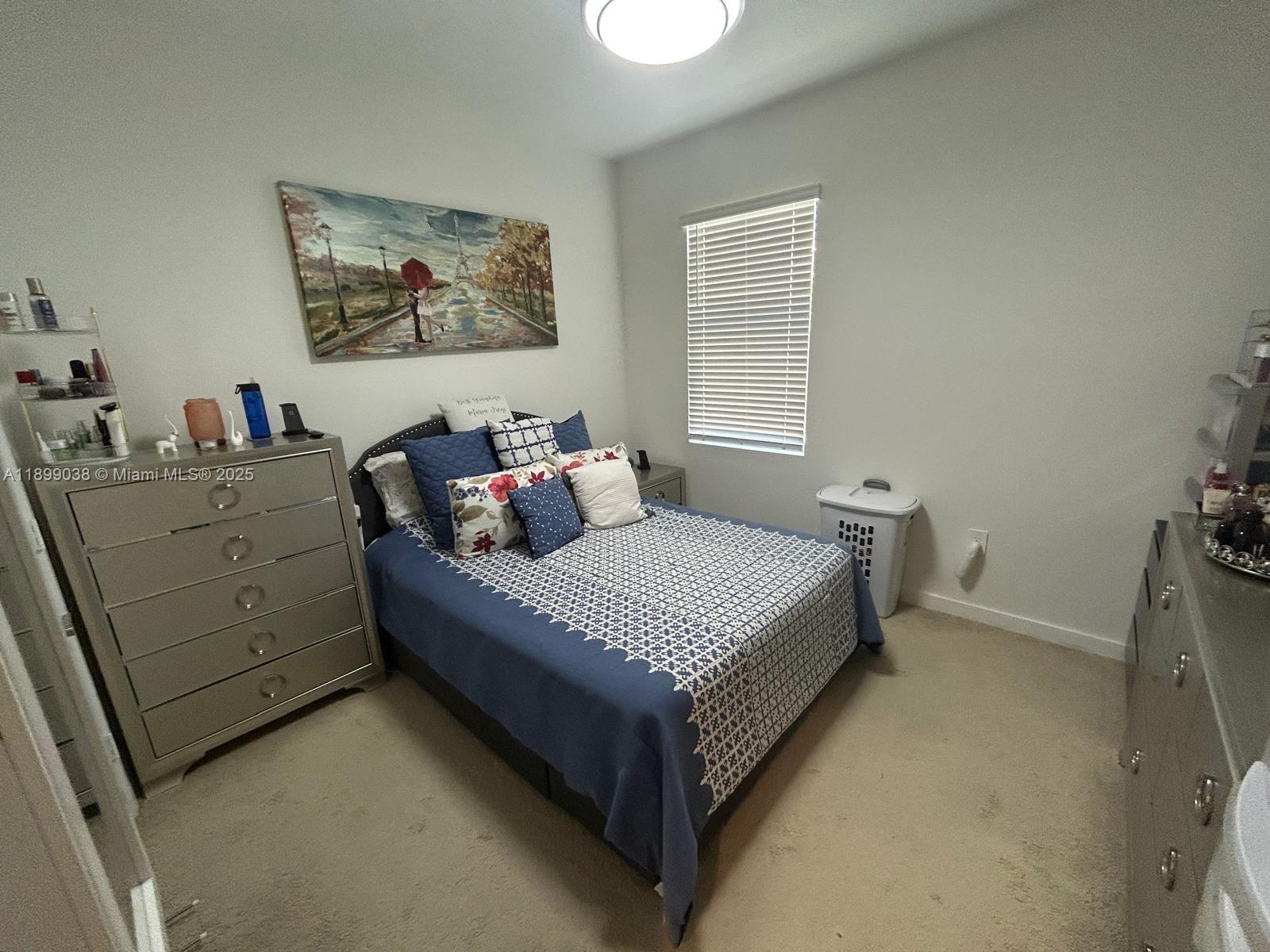 DIXIE HEIGHTS - Residential Lease