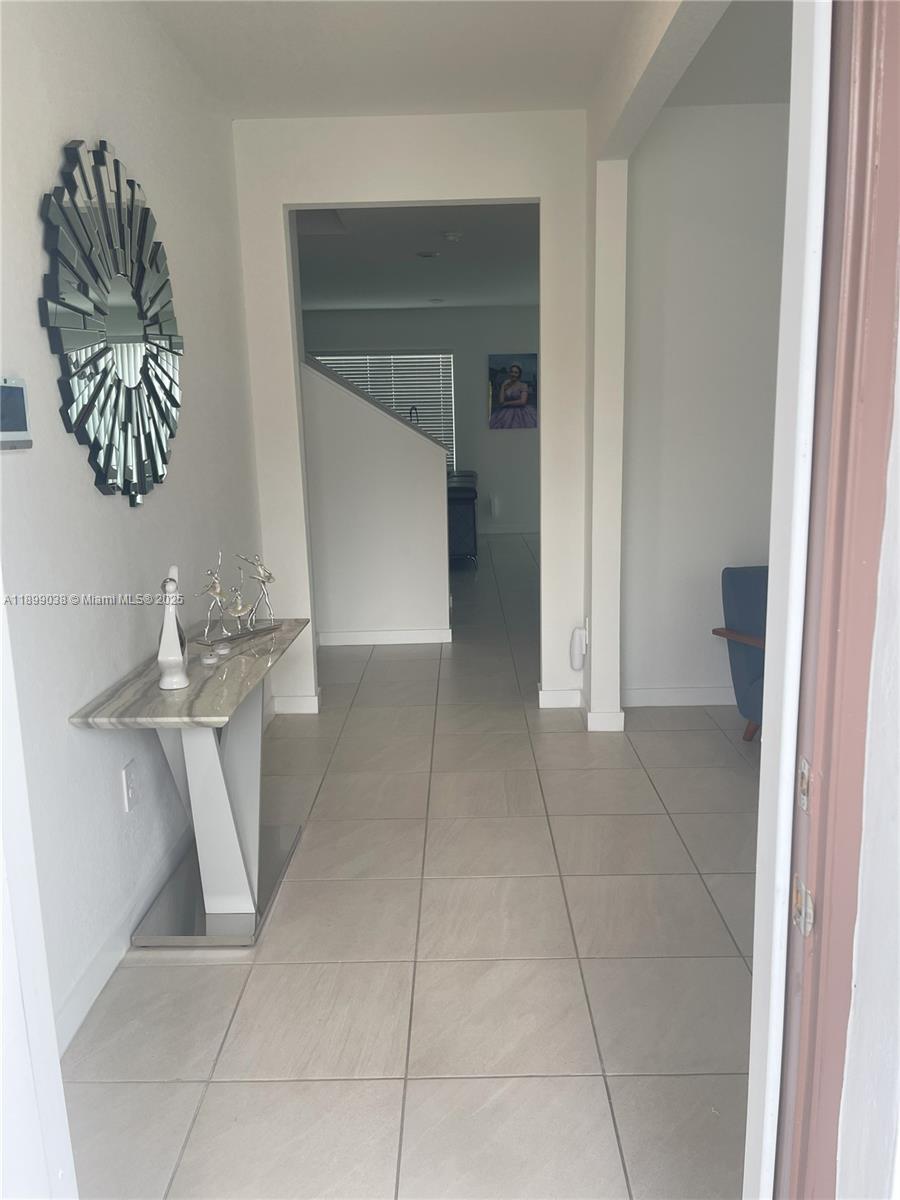 DIXIE HEIGHTS - Residential Lease