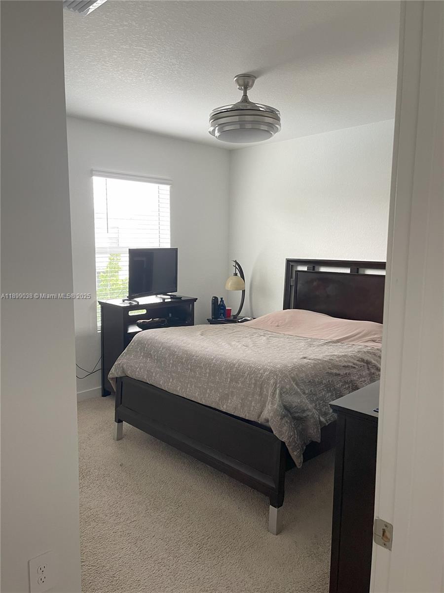 DIXIE HEIGHTS - Residential Lease