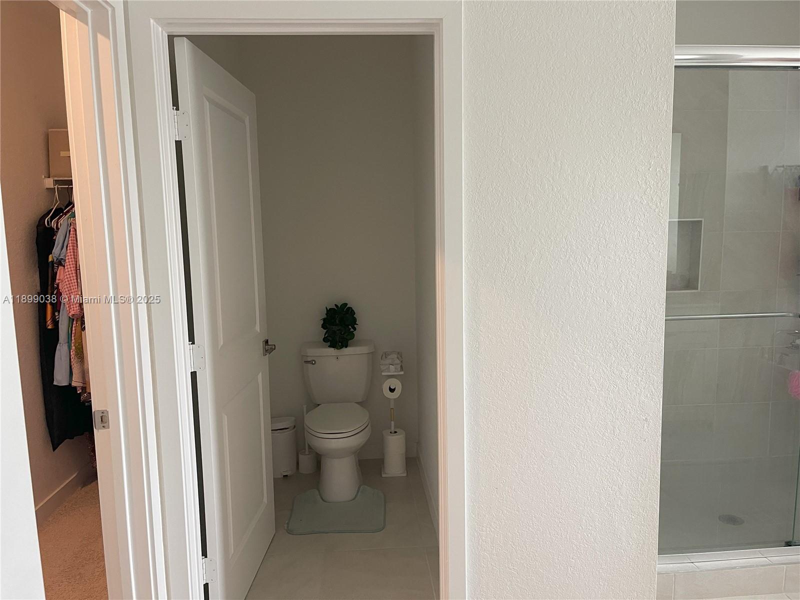 DIXIE HEIGHTS - Residential Lease