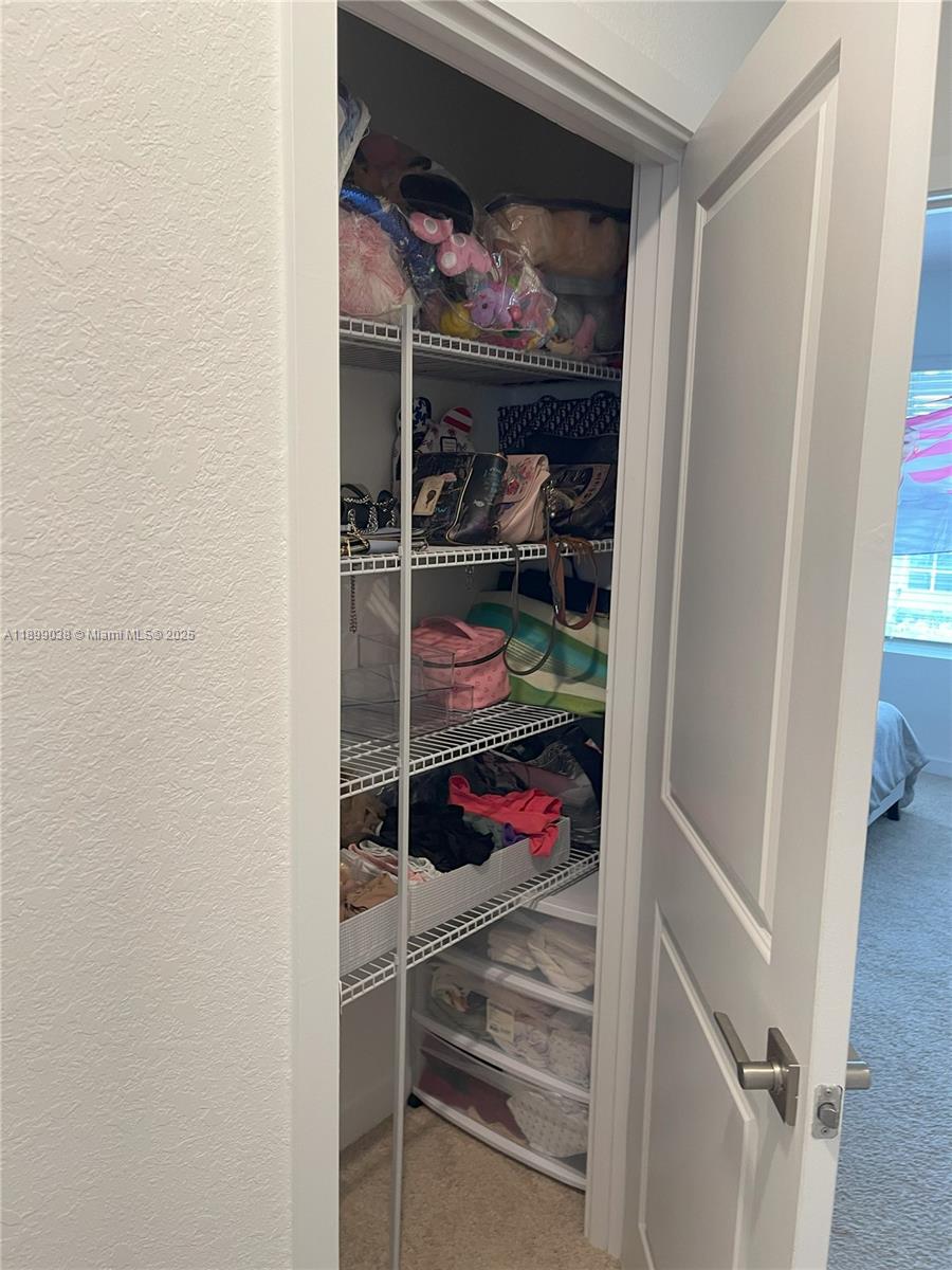 DIXIE HEIGHTS - Residential Lease