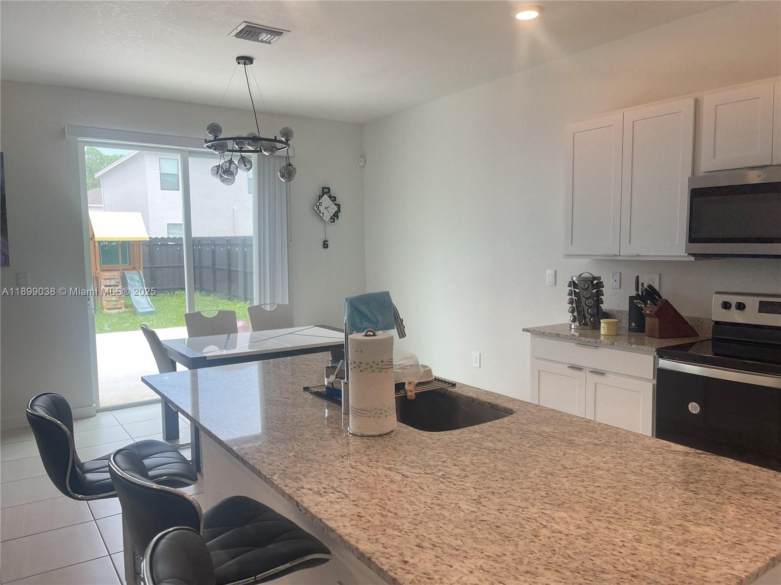 DIXIE HEIGHTS - Residential Lease