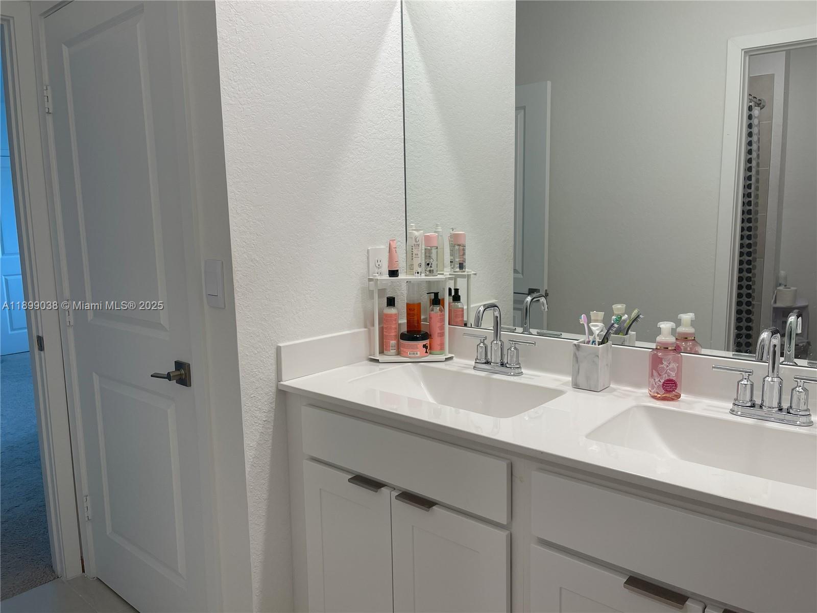 DIXIE HEIGHTS - Residential Lease