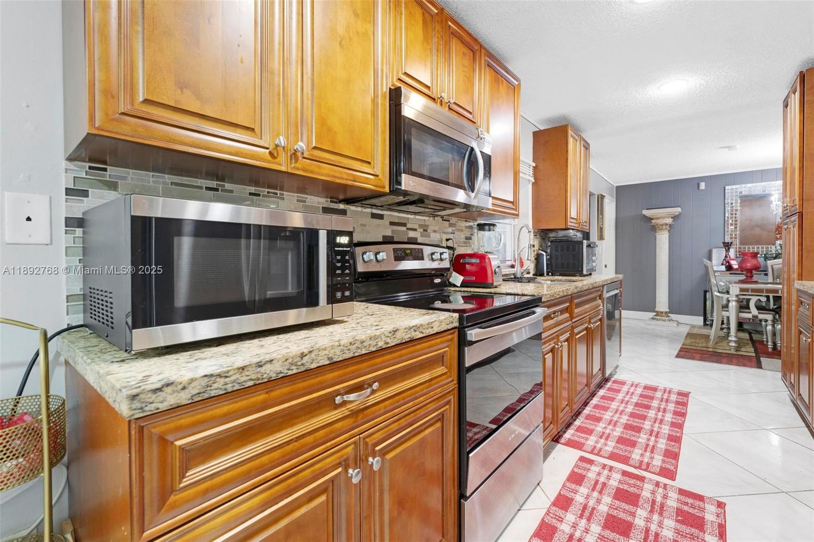 View photos, virtual tours, details... 3995 NW 105th Ave