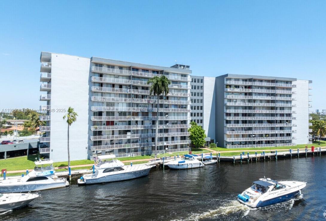 ISLA DEL MAR CONDO - Residential Lease