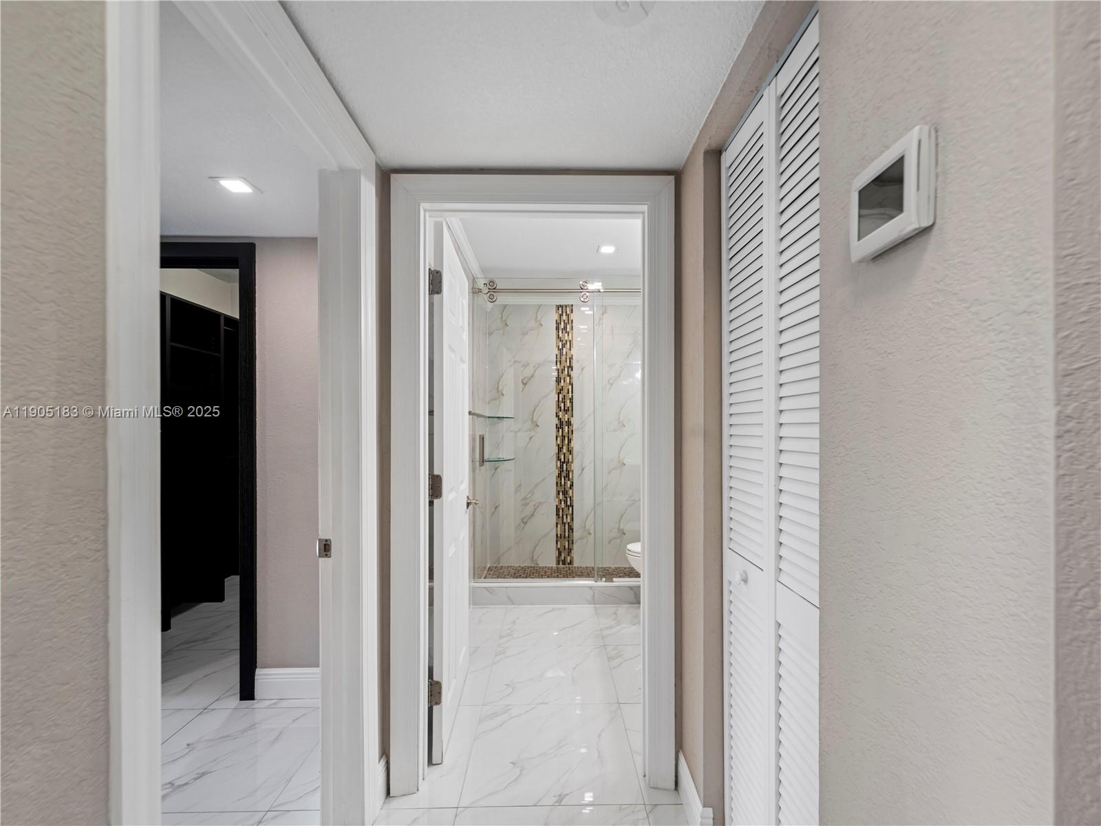 ISLA DEL MAR CONDO - Residential Lease