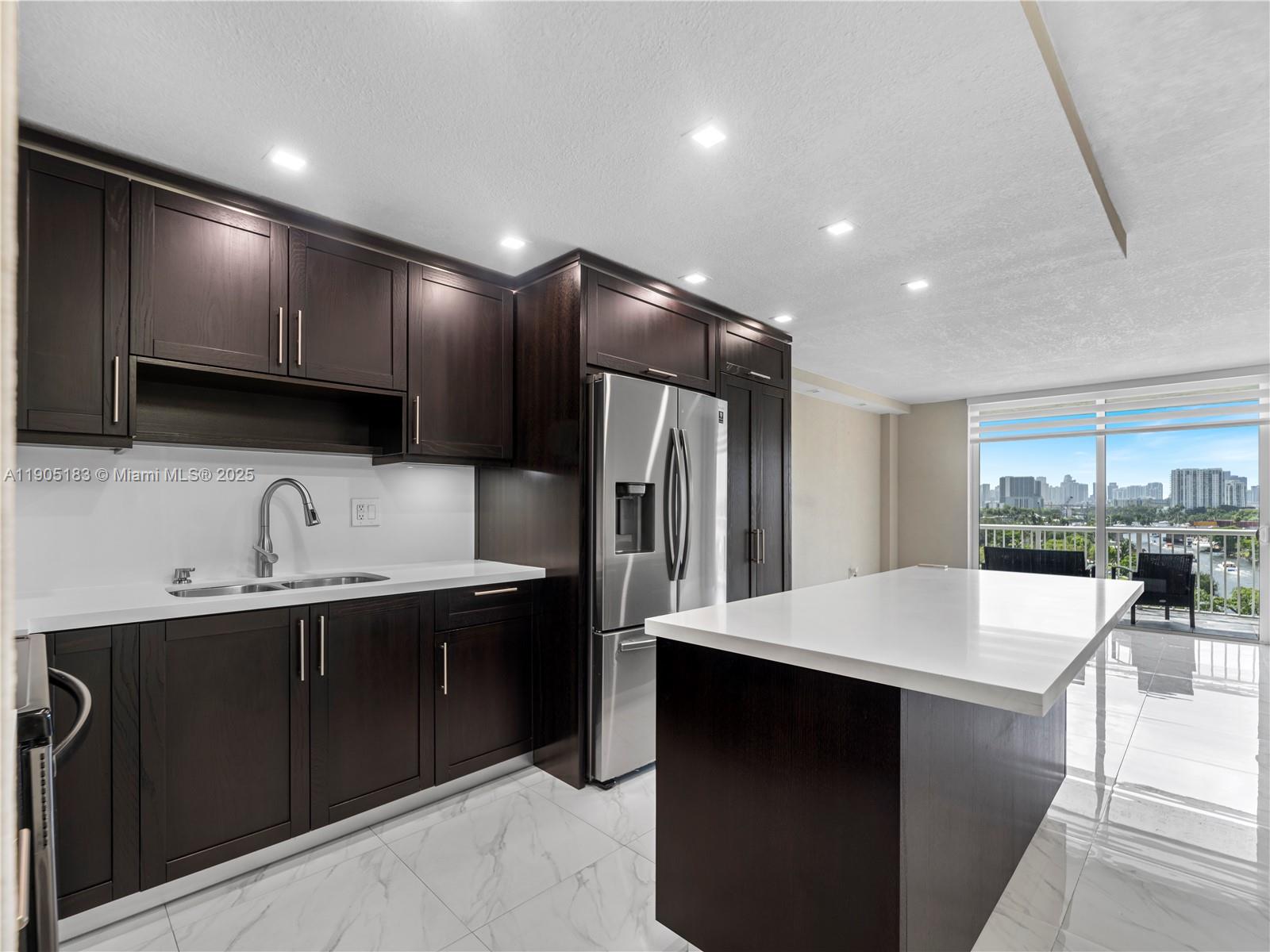 ISLA DEL MAR CONDO - Residential Lease