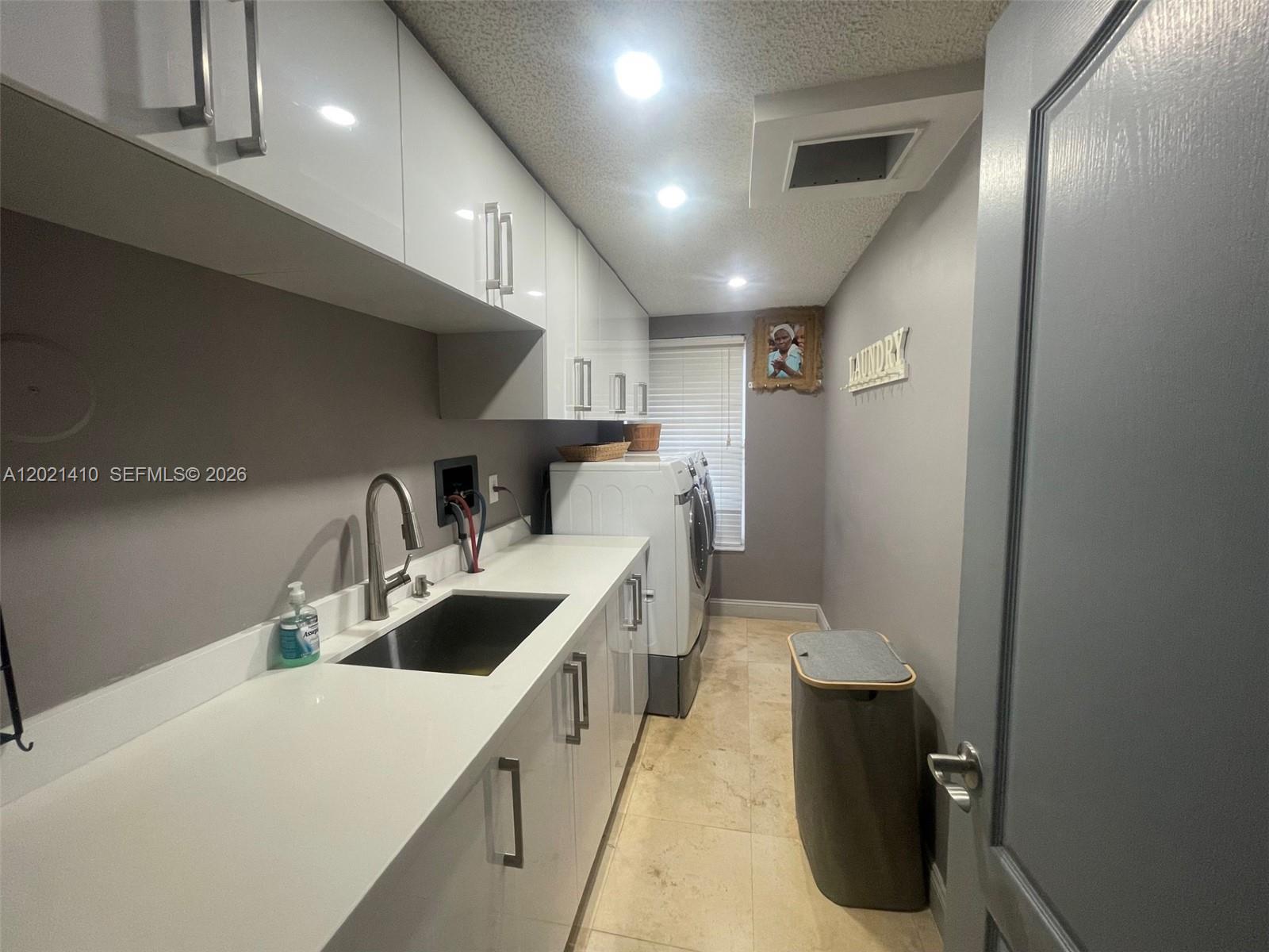 PASADENA AT CHAPEL TRAIL - Residential