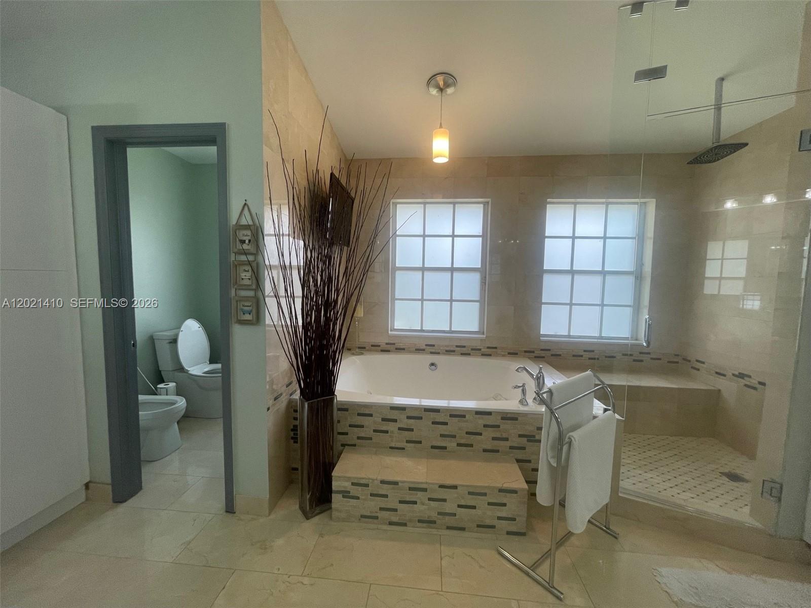 PASADENA AT CHAPEL TRAIL - Residential