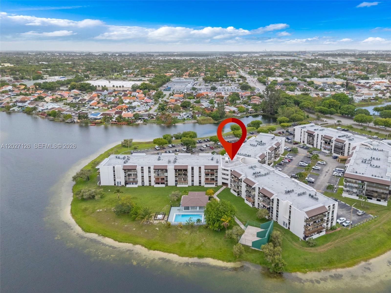 PENINSULA AT INTL GARDENS - Residential