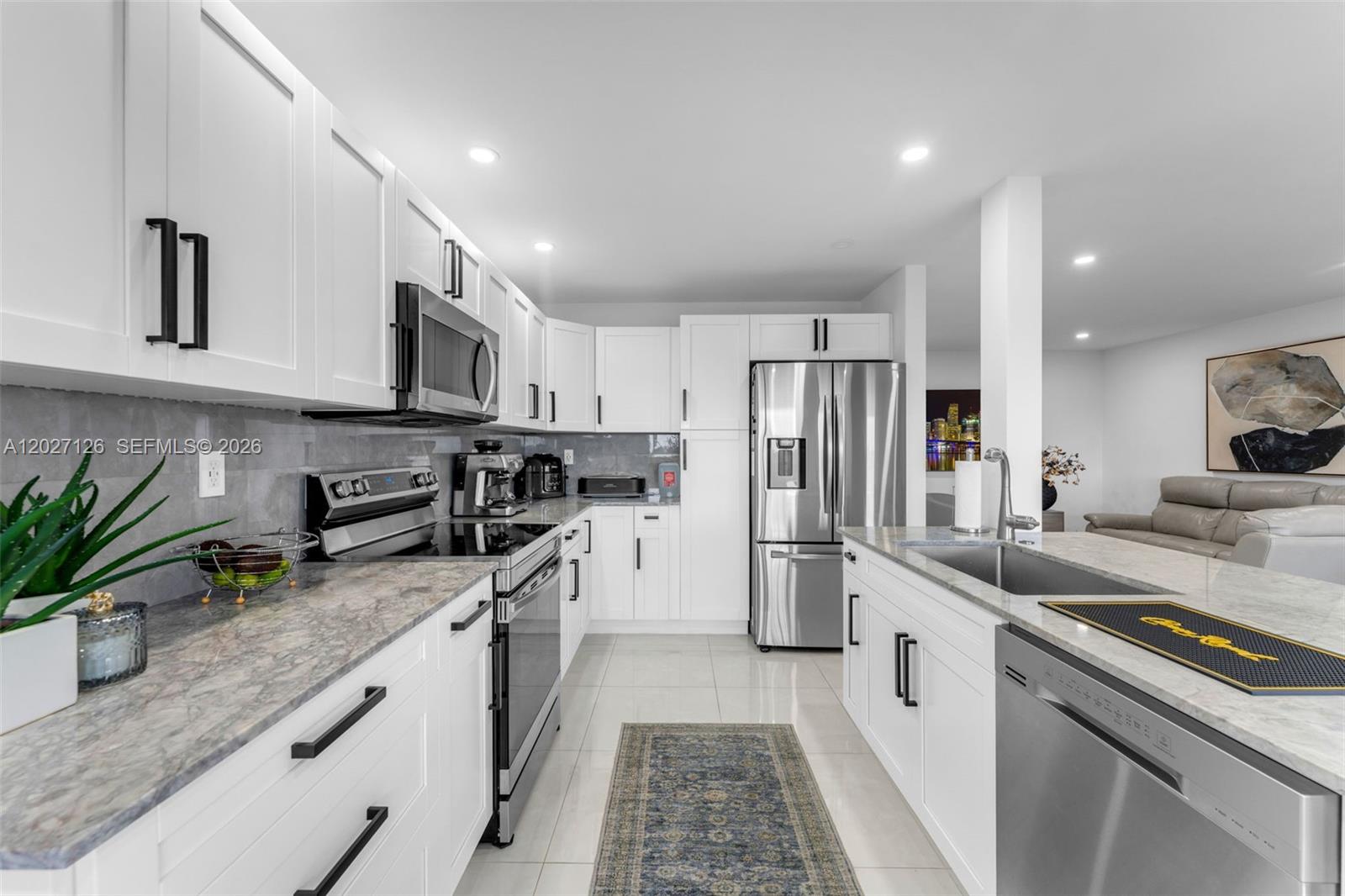 PENINSULA AT INTL GARDENS - Residential