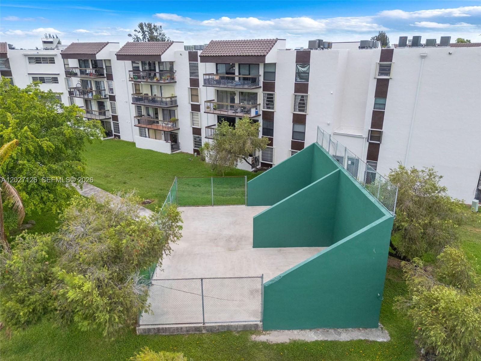PENINSULA AT INTL GARDENS - Residential