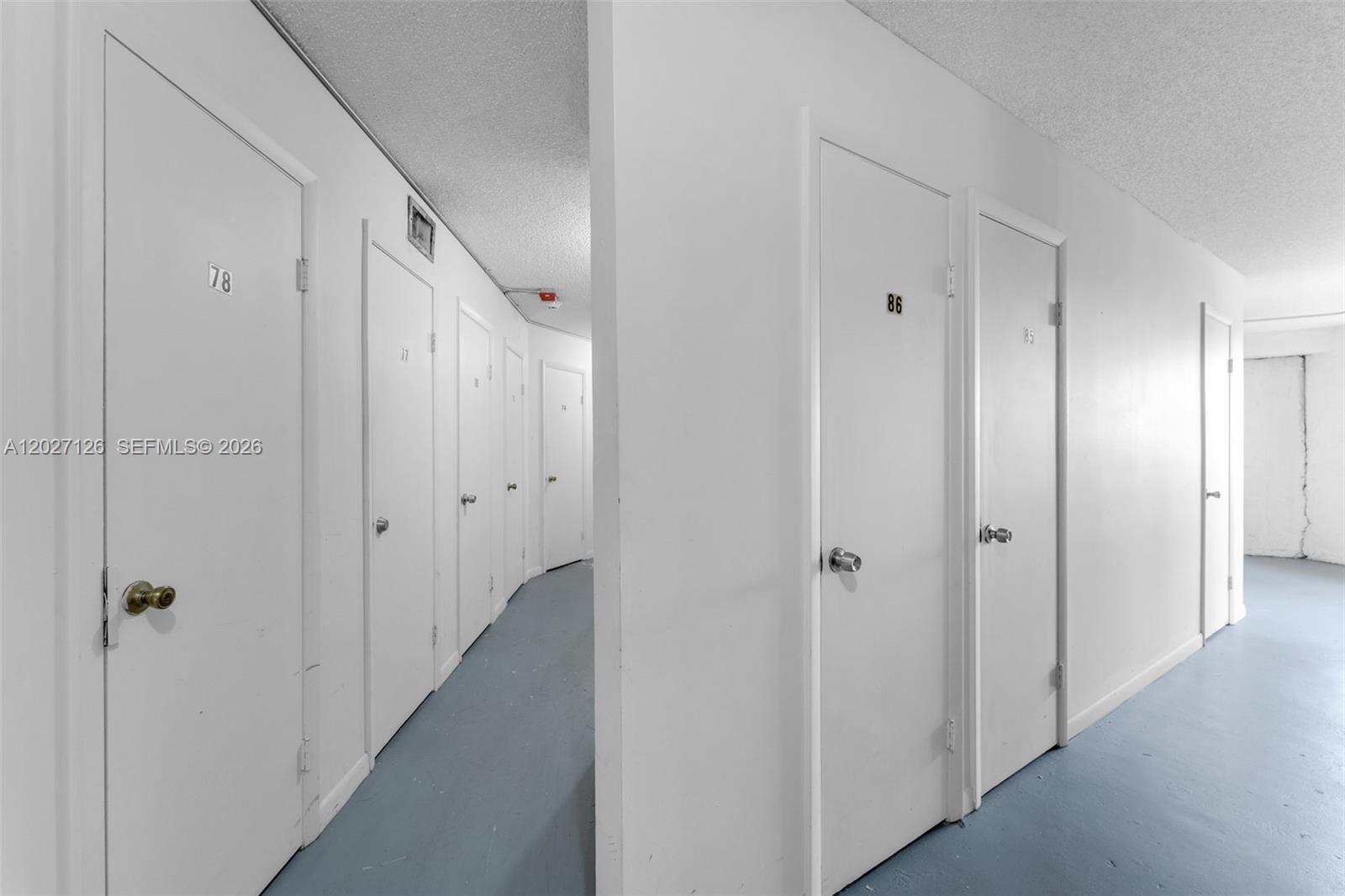 PENINSULA AT INTL GARDENS - Residential