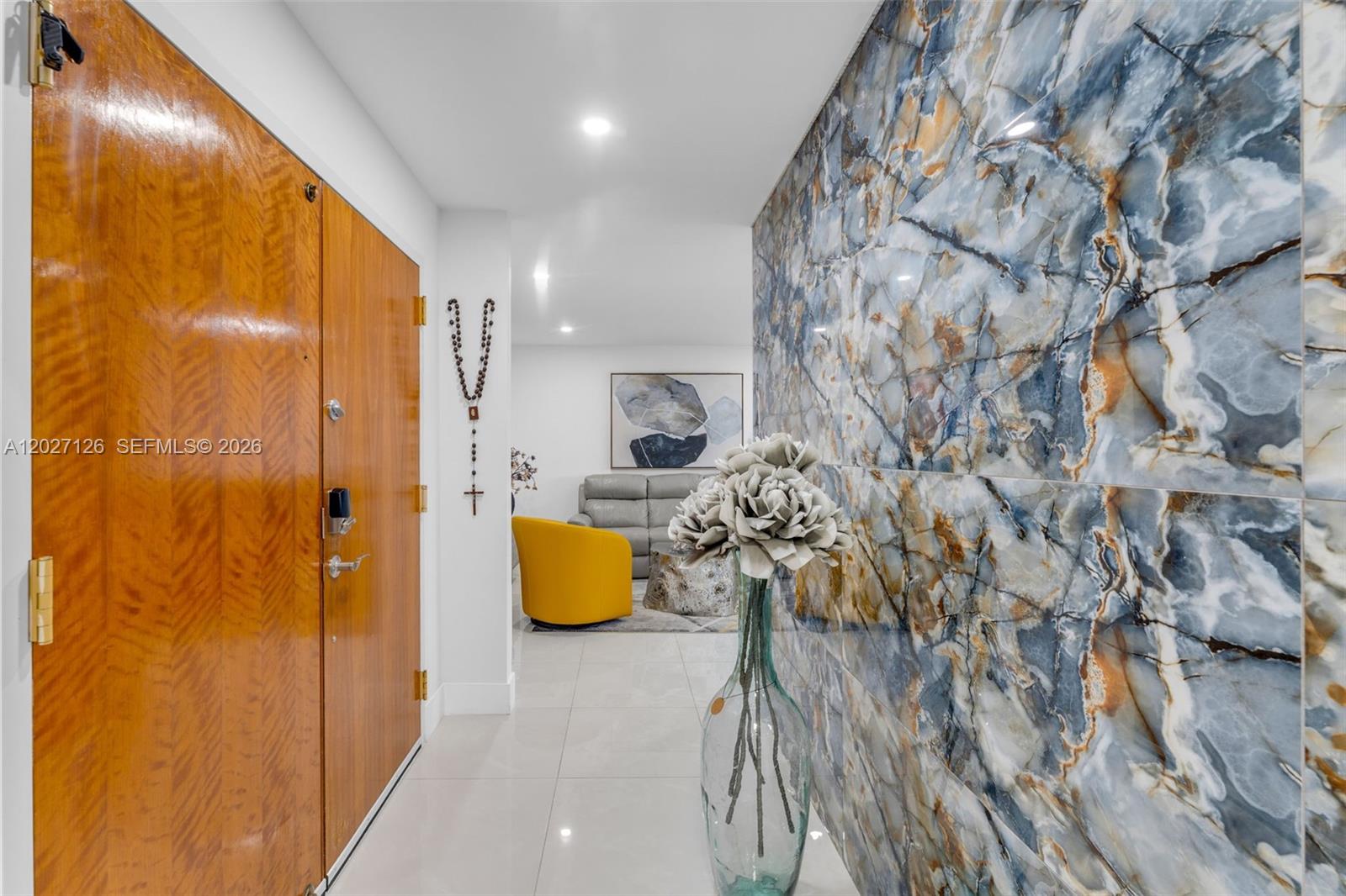 PENINSULA AT INTL GARDENS - Residential